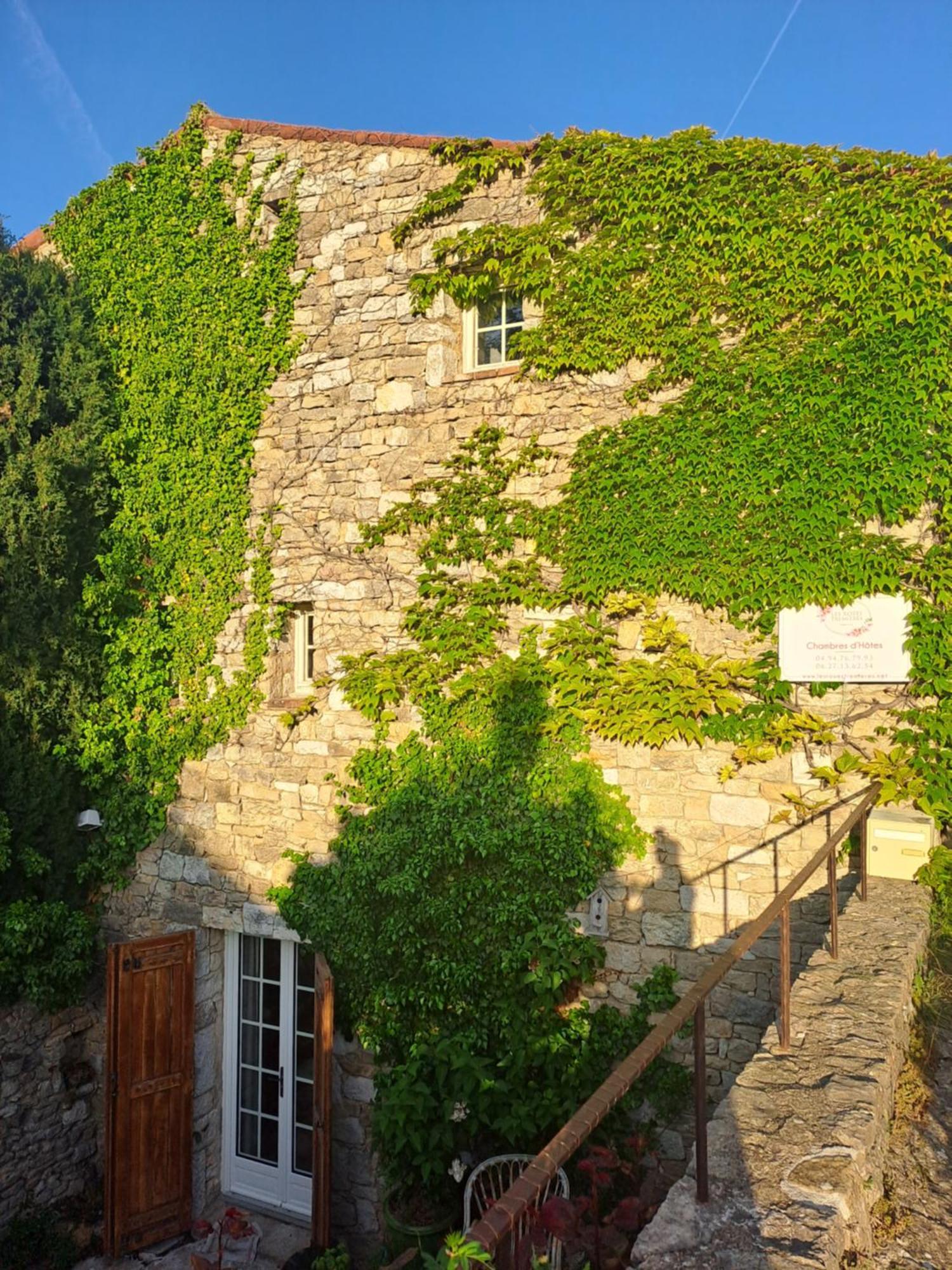 Les Roses Tremieres Bargème Exterior foto