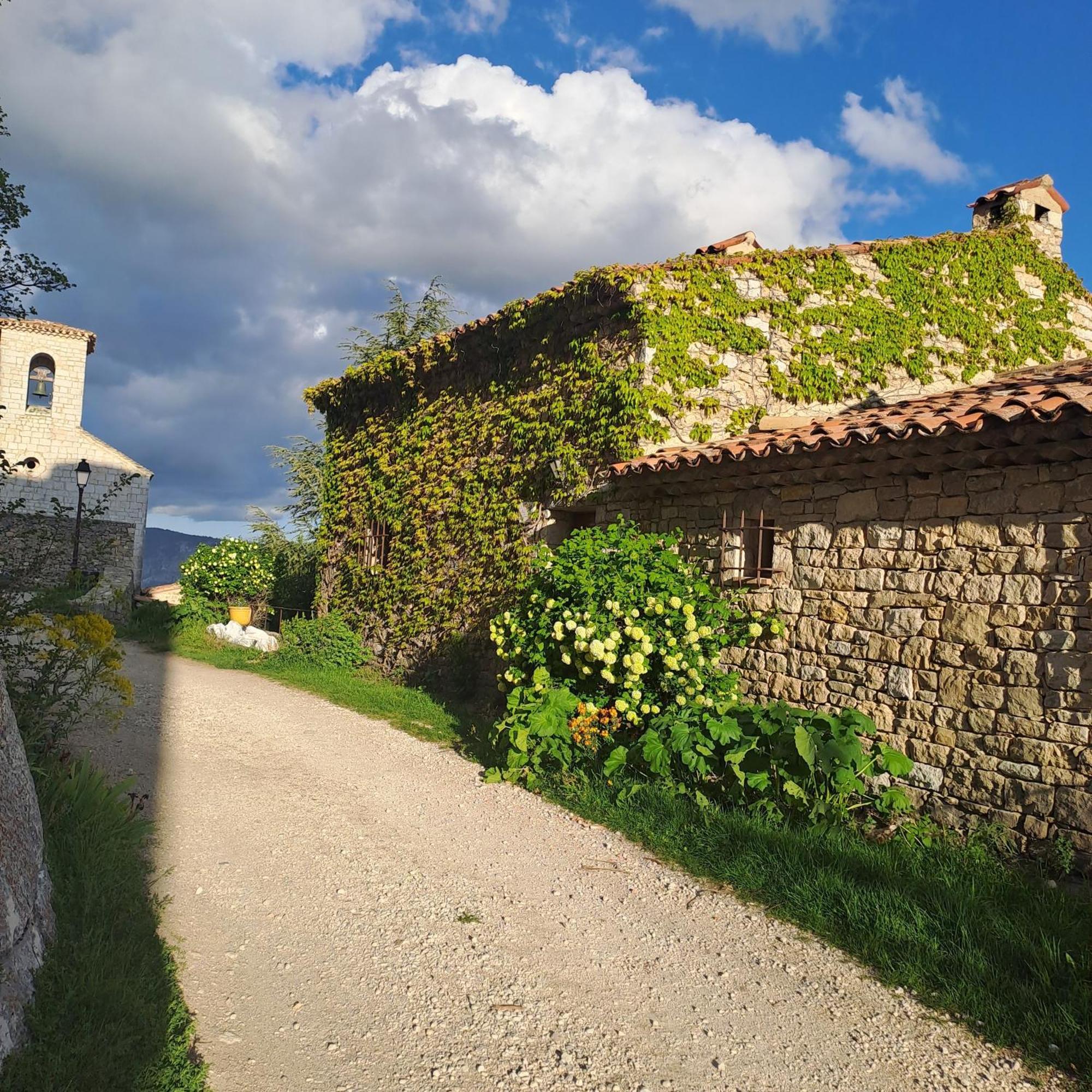 Les Roses Tremieres Bargème Exterior foto